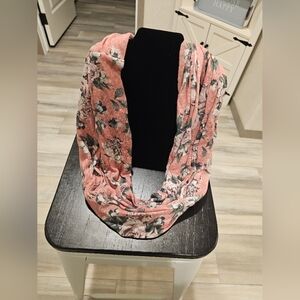 🩷Infinity scarf - pale pink🧣